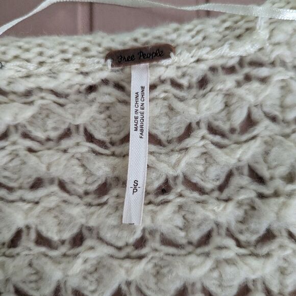 NWT Free People crashing waves sweater - Picture 7 of 7